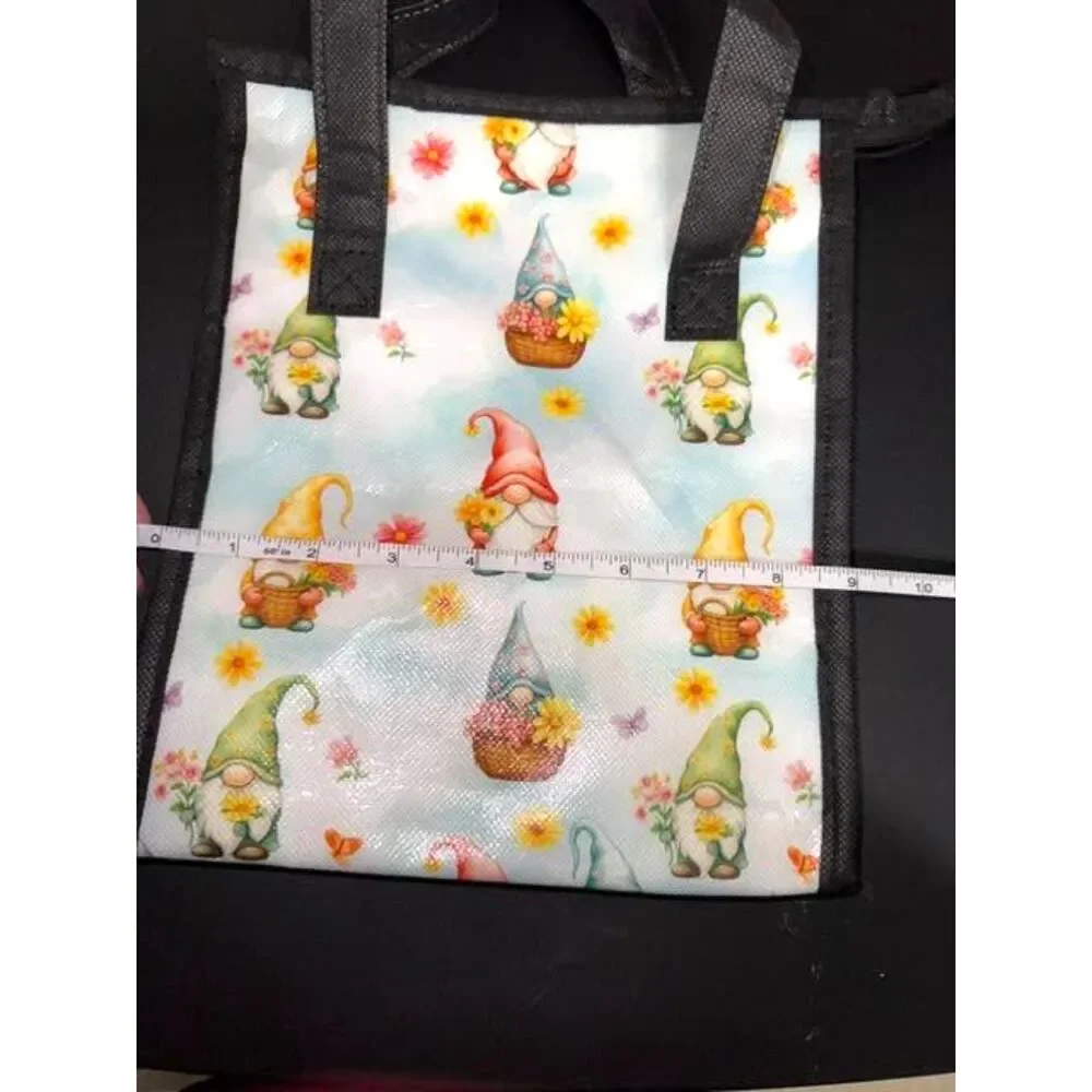Gnome Insulated Lunch Bag with Zipper